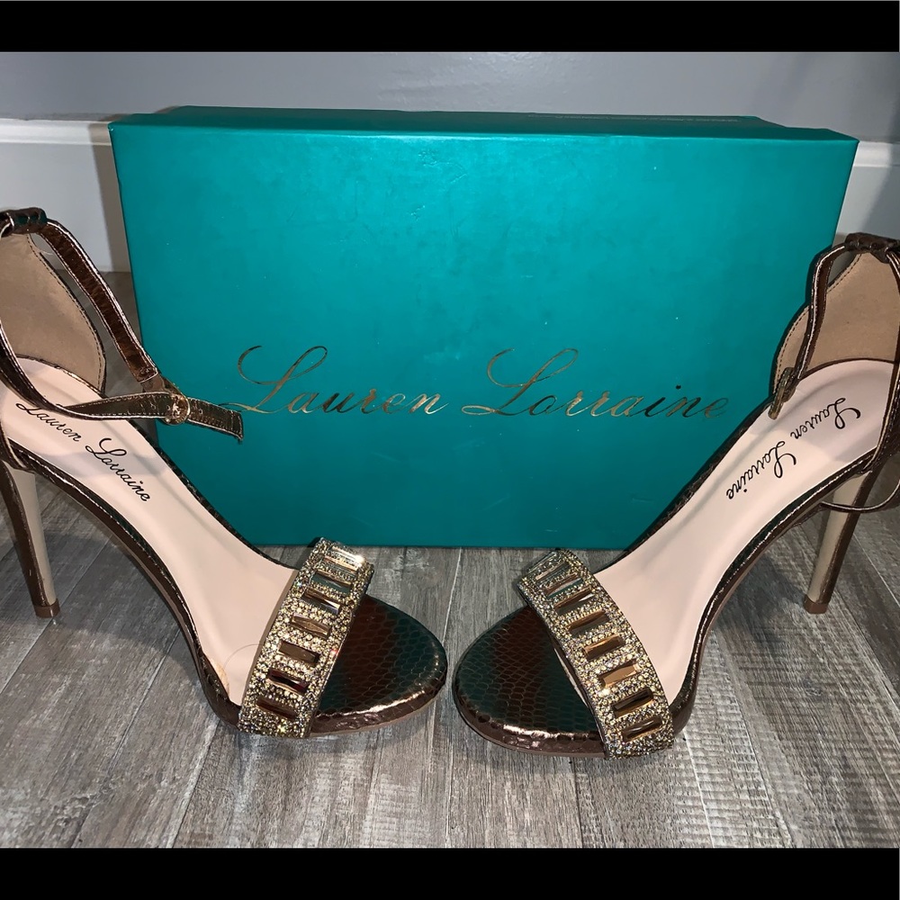 Heels - Picture 3 of 3